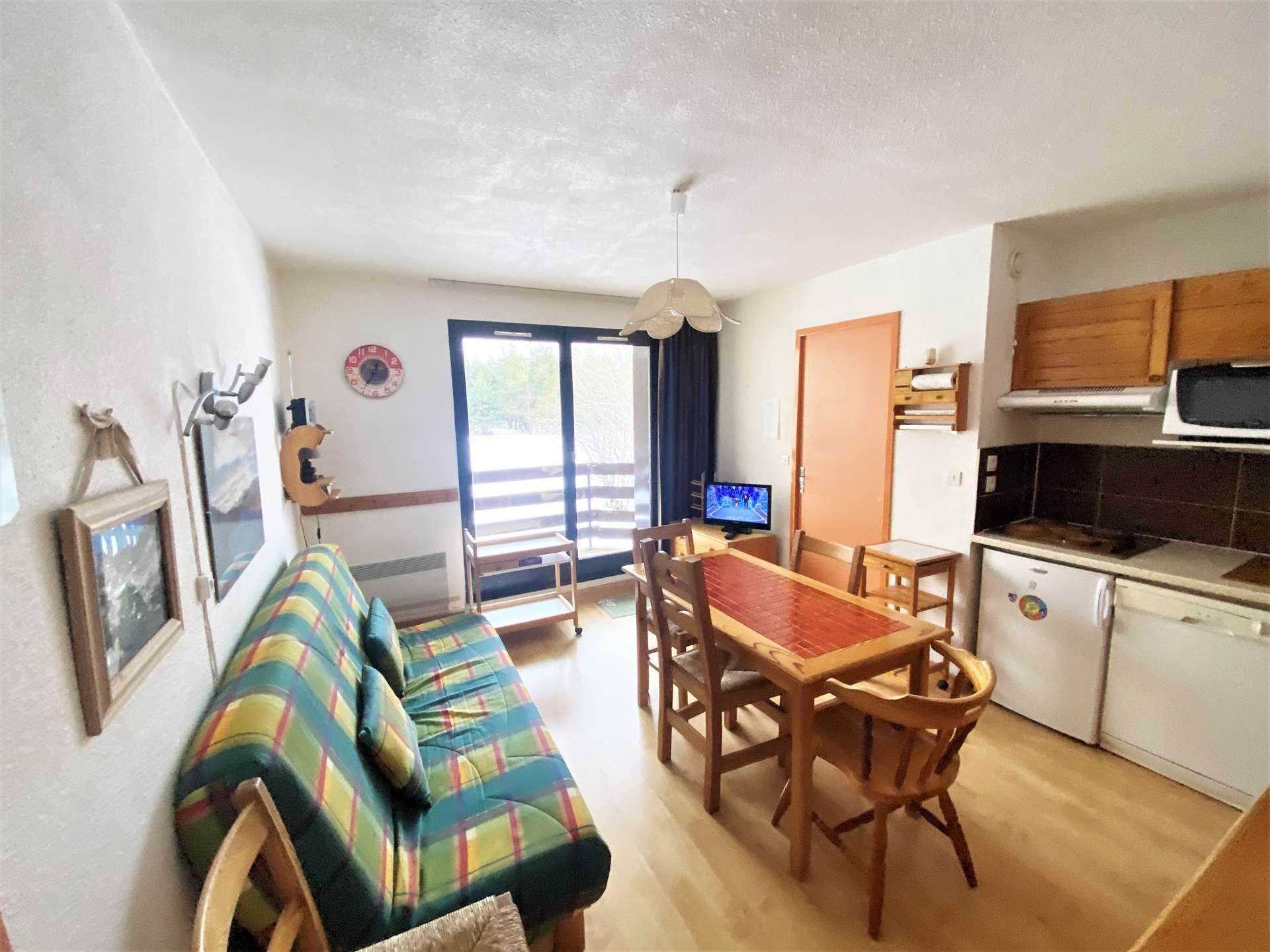2-room apartment with cabin for 6 people - Appartement Les Carlines LS108 - Font Romeu - Pyrénées 2000