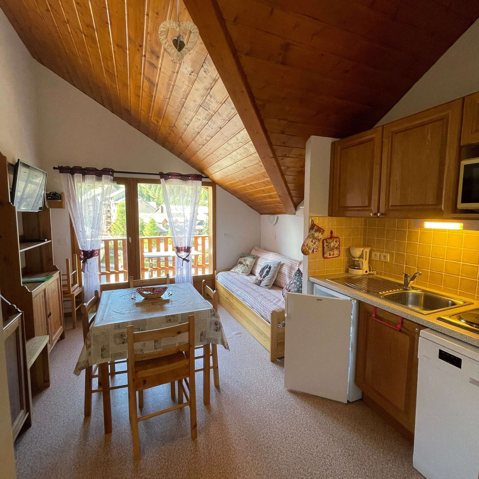 2 pièces 6 personnes - Appartements L'horizon BLANC - La Joue du Loup