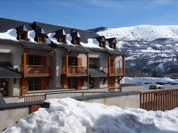 https://d1wek41qnoimq7.cloudfront.net/product/144507/W/O/appartements-vignec-village-f646f2b3.jpg