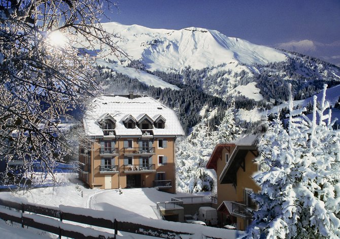 https://d1wek41qnoimq7.cloudfront.net/product/172/W/O/residence-lagrange-vacances-les-arolles-dc8f15f3.jpg