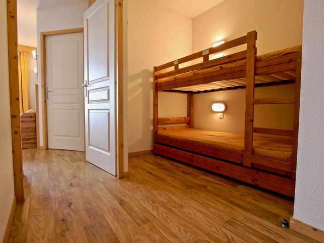 Bel appartement 2 pièces + cabine, proche pistes avec grande terrasse, à Chamrousse 1750 FR-1-549-5 - Chamrousse