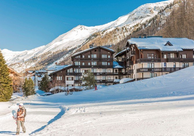 https://d1wek41qnoimq7.cloudfront.net/product/1773/W/O/residence-odalys-les-hauts-du-rogoney-945a9cb5.jpg