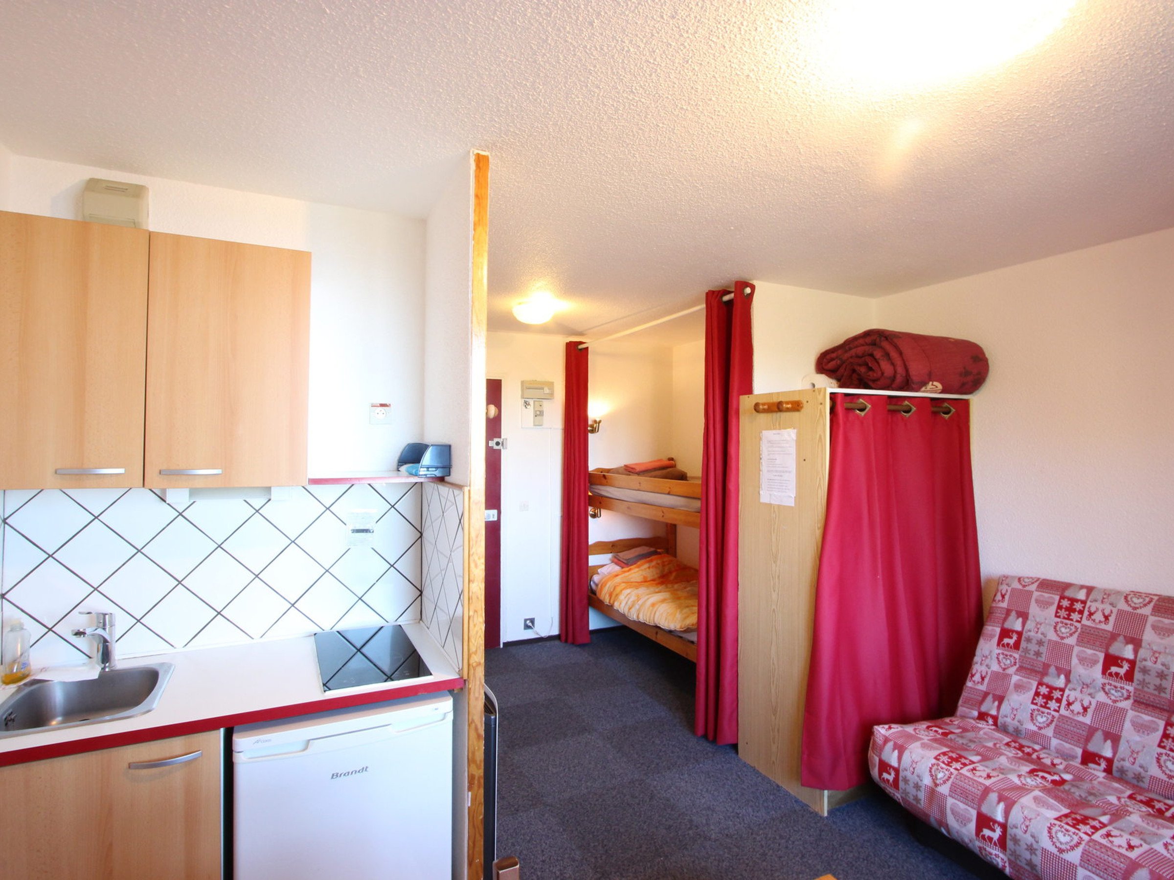 Studio Chamrousse, 1 pièce, 4 personnes - Joli studio 4 pers pieds pistes avec balcon FR-1-340-245 - Chamrousse