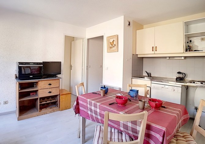 2 Pièces 5 personnes Carlines . - Appartements répartis Les Menuires Bruyères . - Les Menuires Bruyères