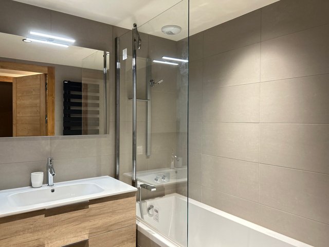 Luxueux appartement au cœur des Gets, proche pistes, avec terrasse, parking et services hôteliers in - Les Gets