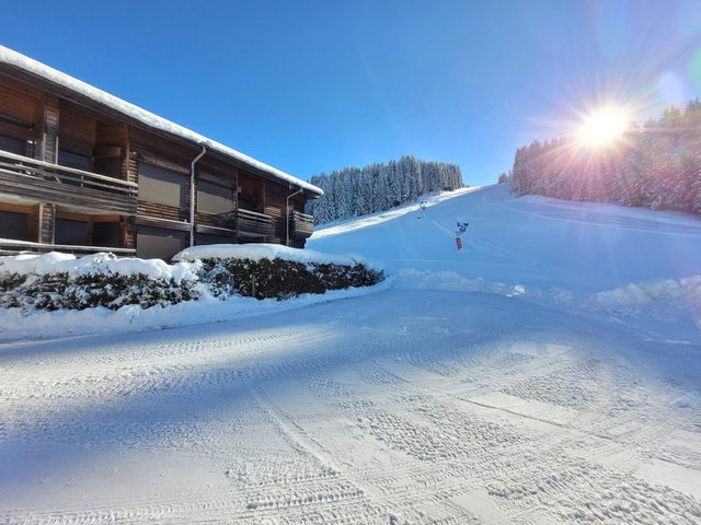 T3 au pied des pistes avec parking et WiFi FR-1-598-128 - Les Gets