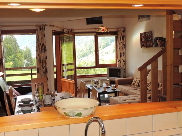 T3 au pied des pistes avec parking et WiFi FR-1-598-128 - Les Gets
