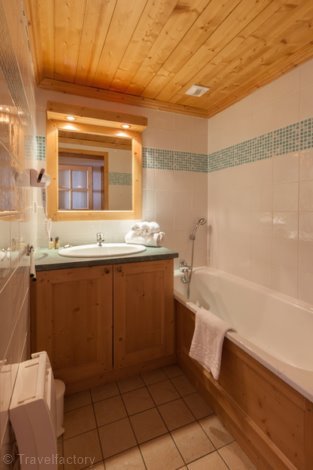 Résidence Les Chalets de l'Adonis 4* OS - Les Menuires Bruyères