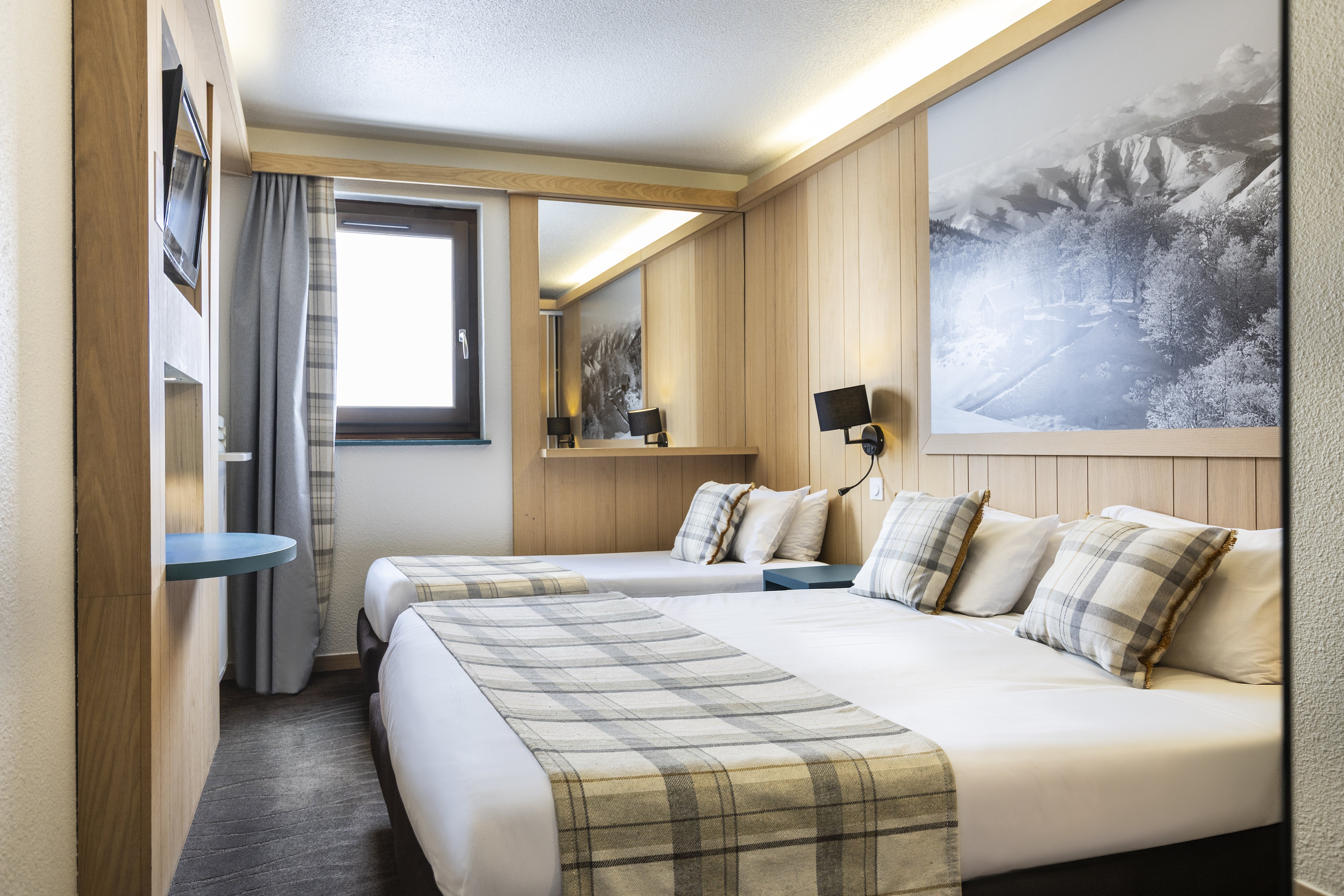 Chambre Supérieure 3 Personnes en pension complète - Village Club MMV les Bergers 4* - Pension incluse - Alpe d'Huez