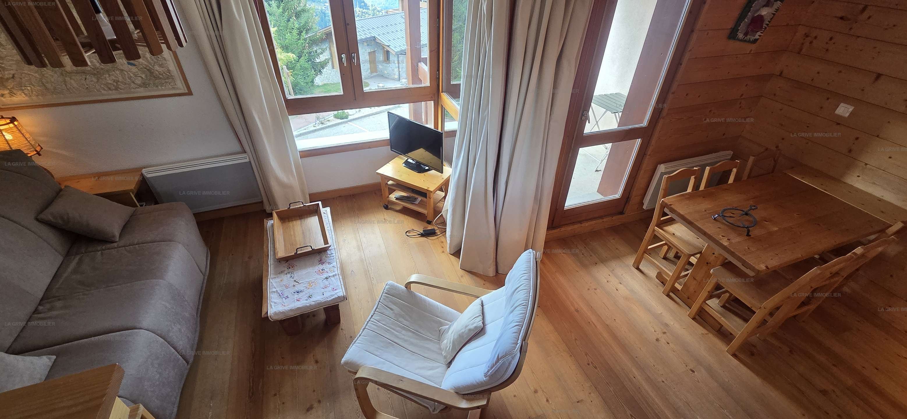 https://d1wek41qnoimq7.cloudfront.net/product/189424/W/O/appartement-soleil-a-eili11-be0ff3dc.jpg