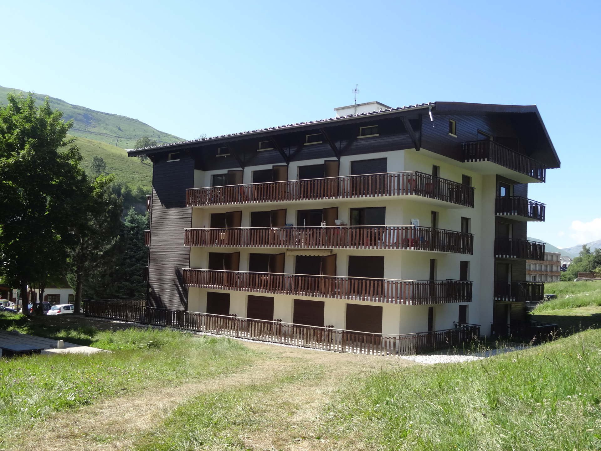 https://d1wek41qnoimq7.cloudfront.net/product/189912/W/O/appartements-brimbelles-e472a7f1.jpg