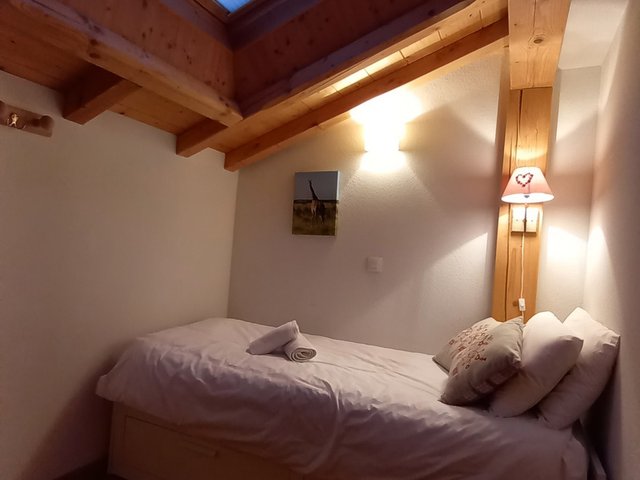 Charmant T5 au modernisme typique avec balcon et garage, cœur de Samoëns FR-1-624-153 - Samoëns