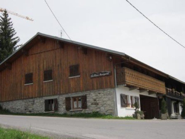 Appartement rénové 2 pièces pour 4 personnes aux Gets, proche pistes, parking et WiFi inclus FR-1-80 - Les Gets