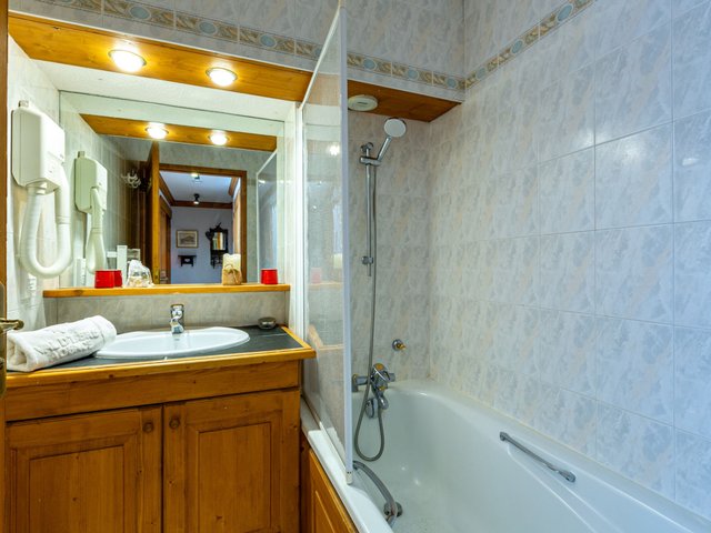 Résidence EMERAUDE - CARATS - Val d’Isère Centre