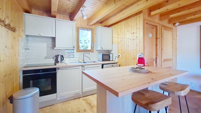Chalet Chalet Ecureuil ECR CHARMING & NATURE 5 Pers. - Châtel