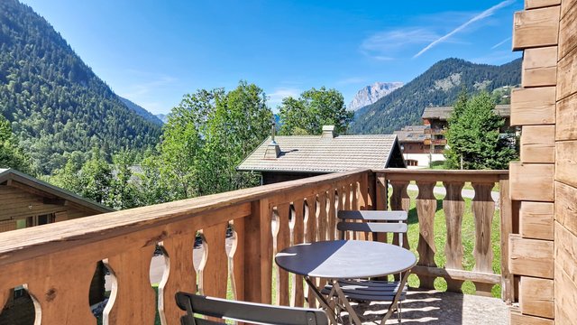 Chalet Chalet Ecureuil ECR CHARMING & NATURE 5 Pers. - Châtel