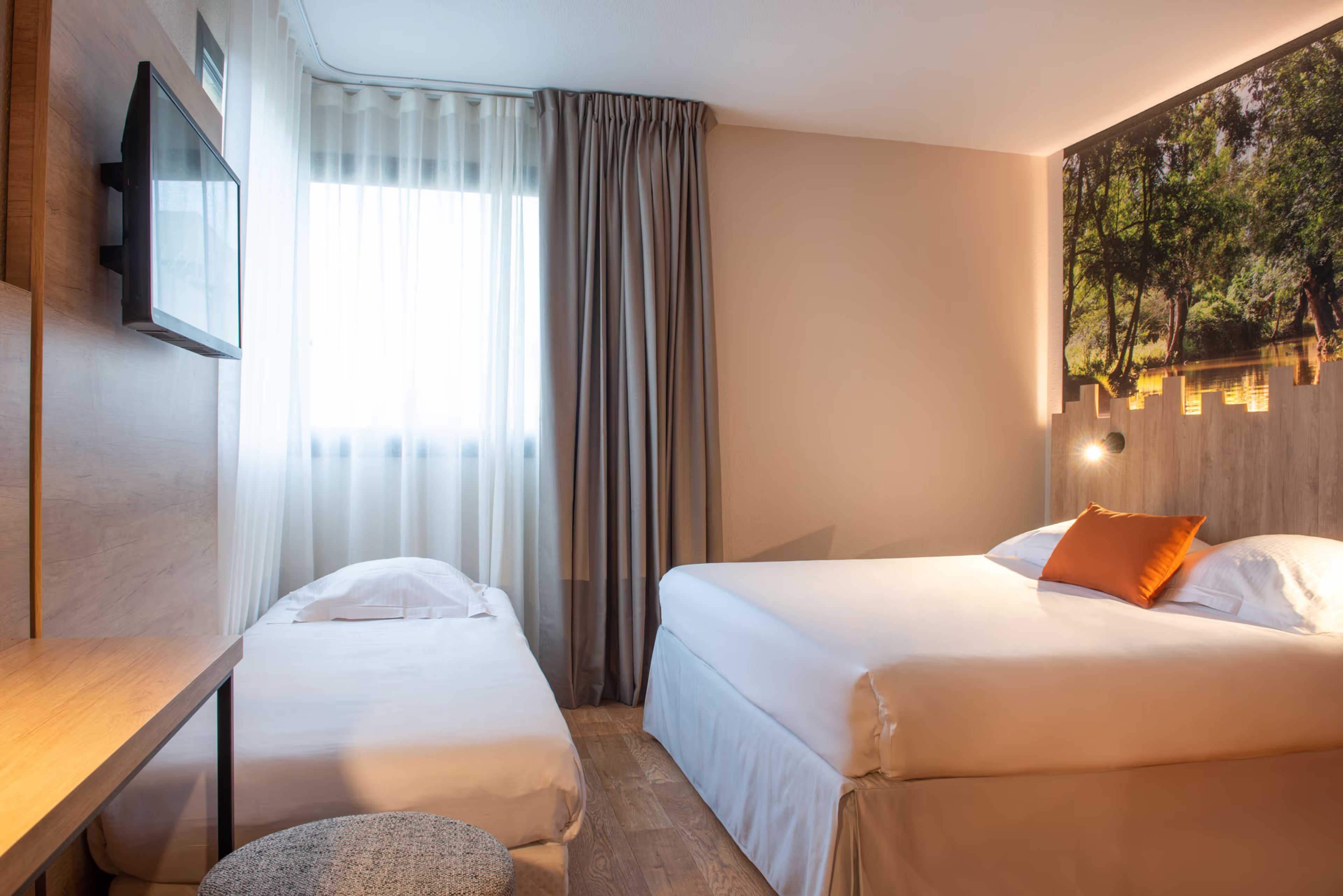 Chambre Classique 2 à 3 Personnes - Hôtel Altéora *** - Chasseneuil du Poitou - Futuroscope