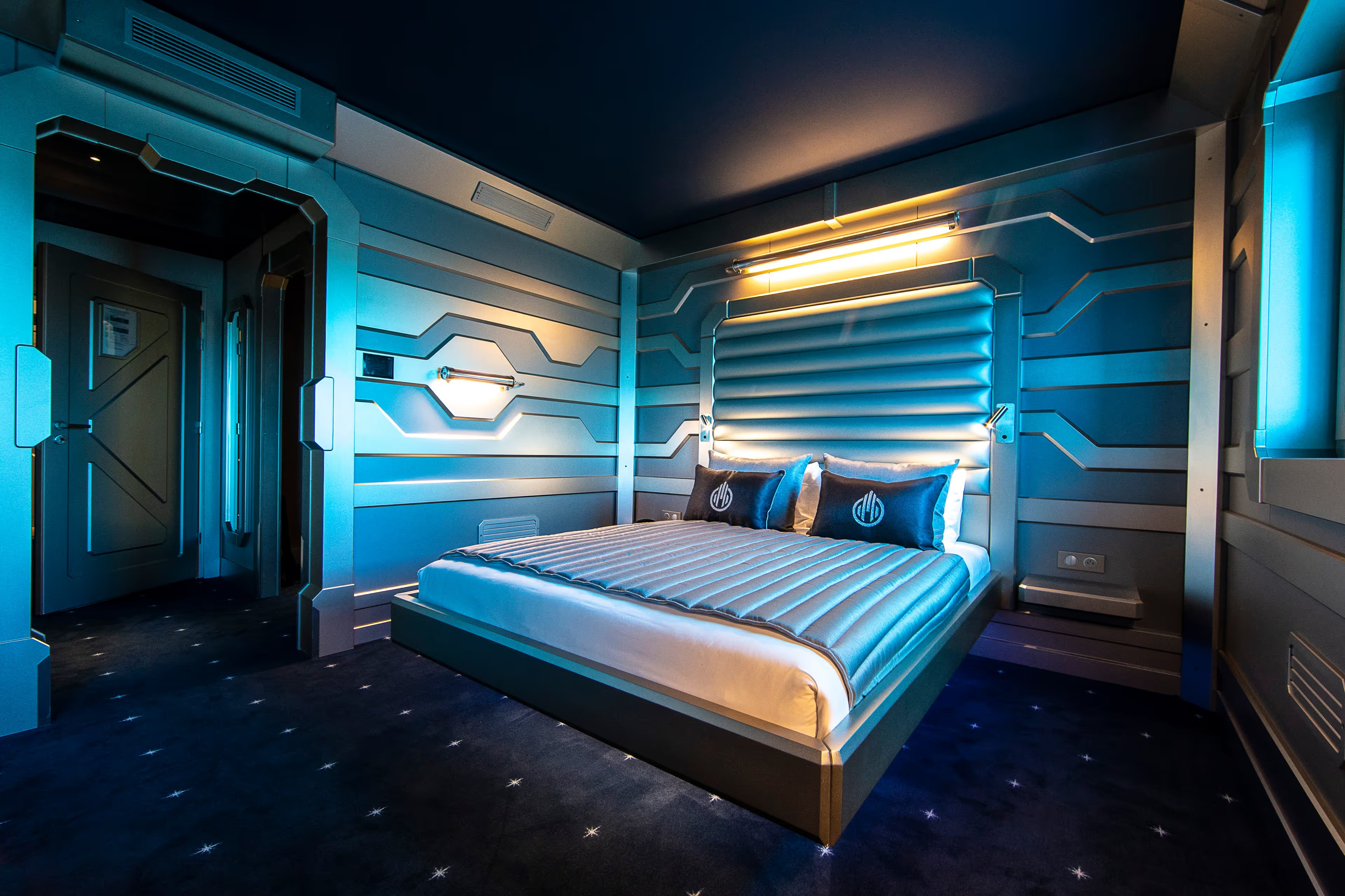 Chambre Classique 2 à 4 Personnes - Hôtel Station Cosmos **** - Chasseneuil du Poitou - Futuroscope