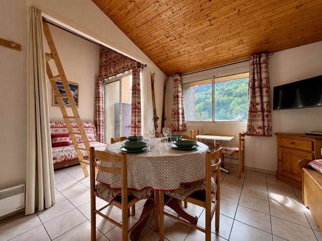 Appartement Relais De La Guisane Ii BRI100-2403 - Serre Chevalier 1200 - Briançon
