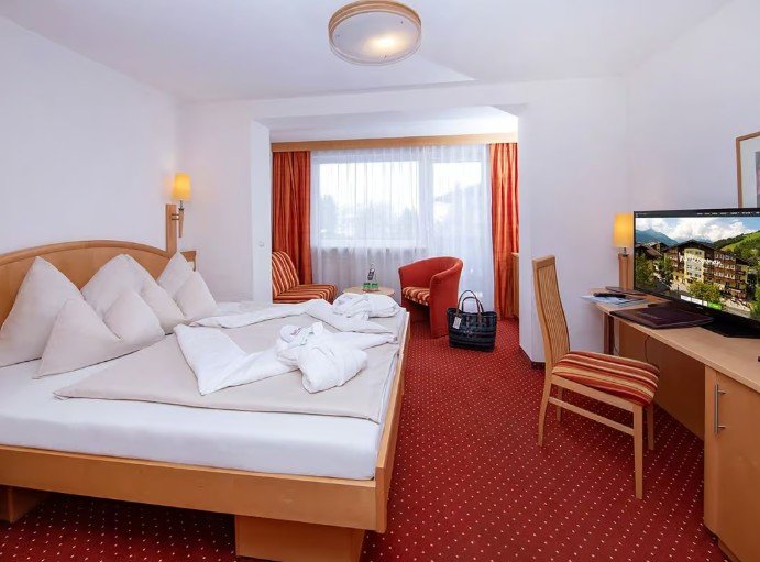 Superior Double Room 'Schmitten' with mountain view - halfboard - Hotel Der Schütthof - Zell am See