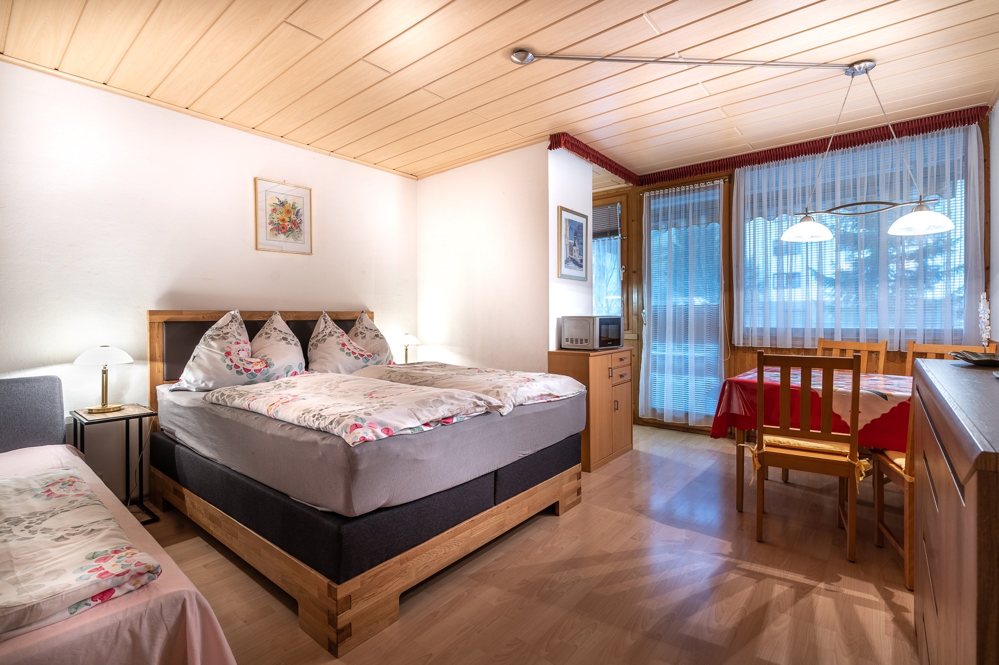 Standard studio Apartment balcony - Kaprun Apartments - Kaprun
