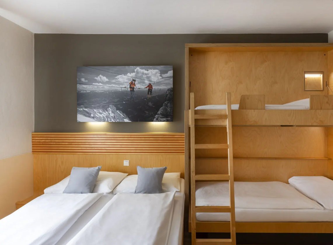 Standard Family Room 'TYP 4' - halfboard - JUFA Hotel Schladming - Schaldming 