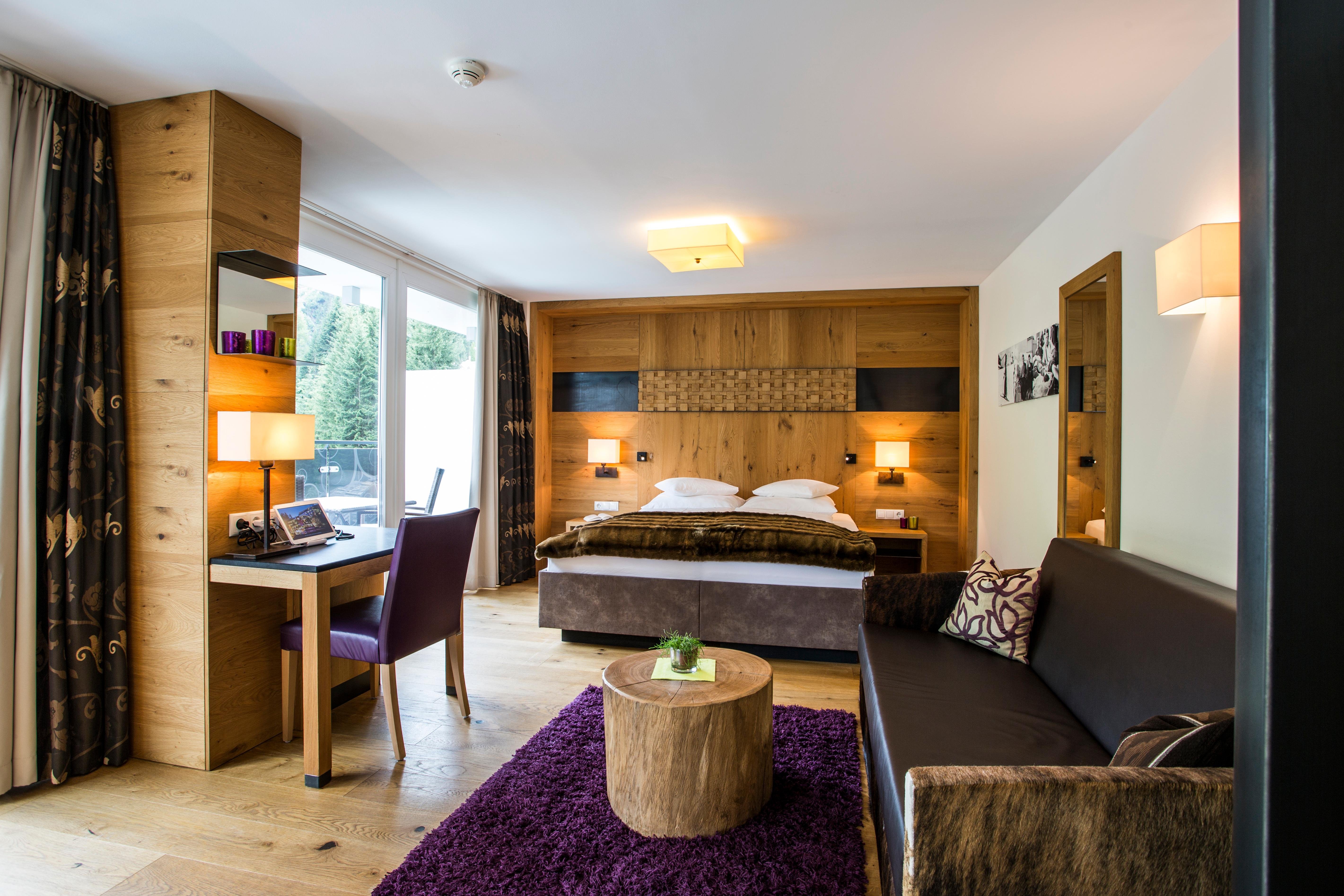 Quadruple Room with balcony - Hotel Fliana - Ischgl