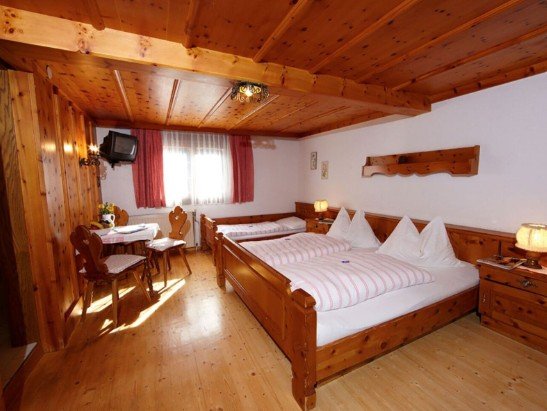 Standard Triple Room - halfboard - Gasthof Limberghof - Zell am See
