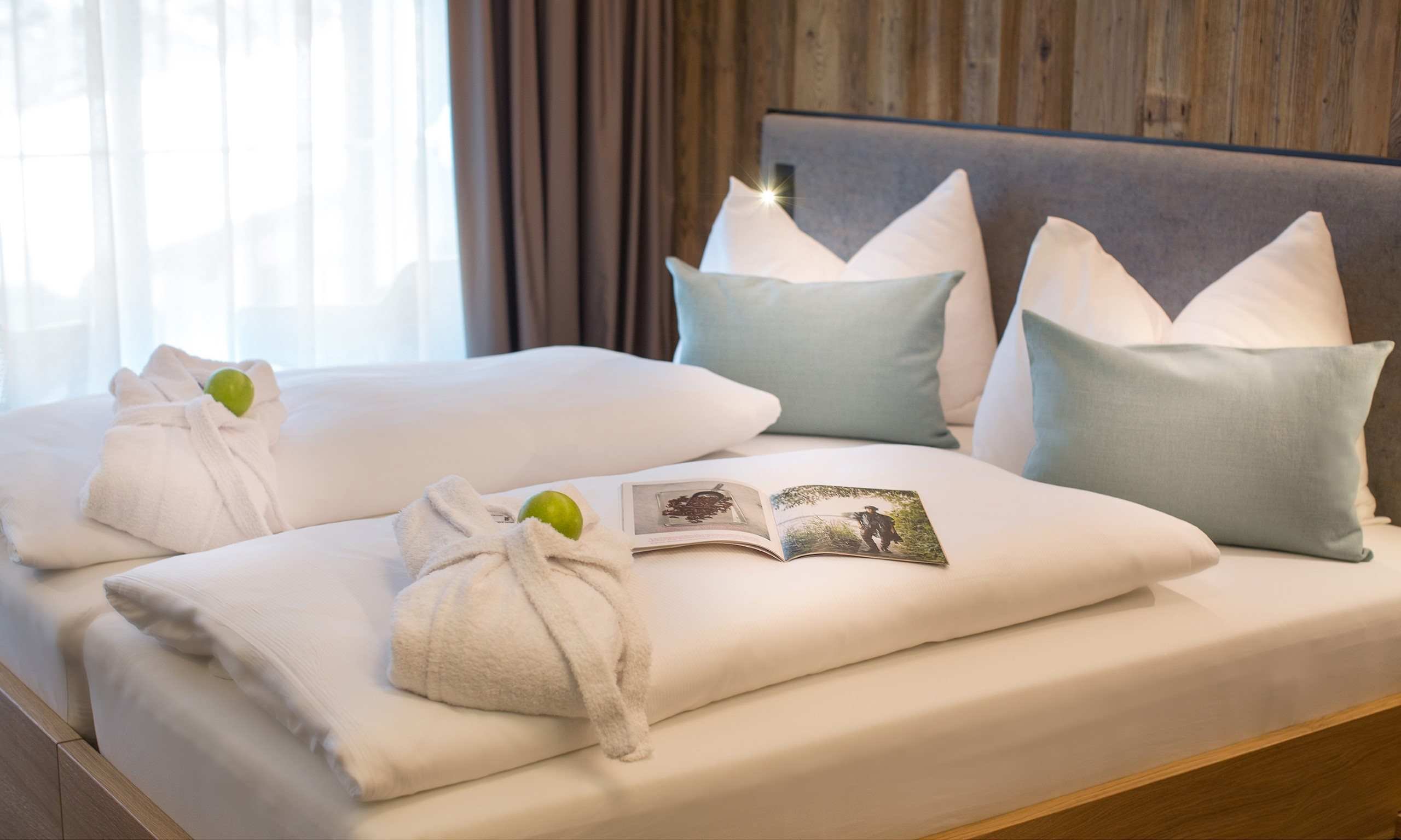 Deluxe Double Room balcony - all inclusive - Hotel Der Waldhof - Zell am See