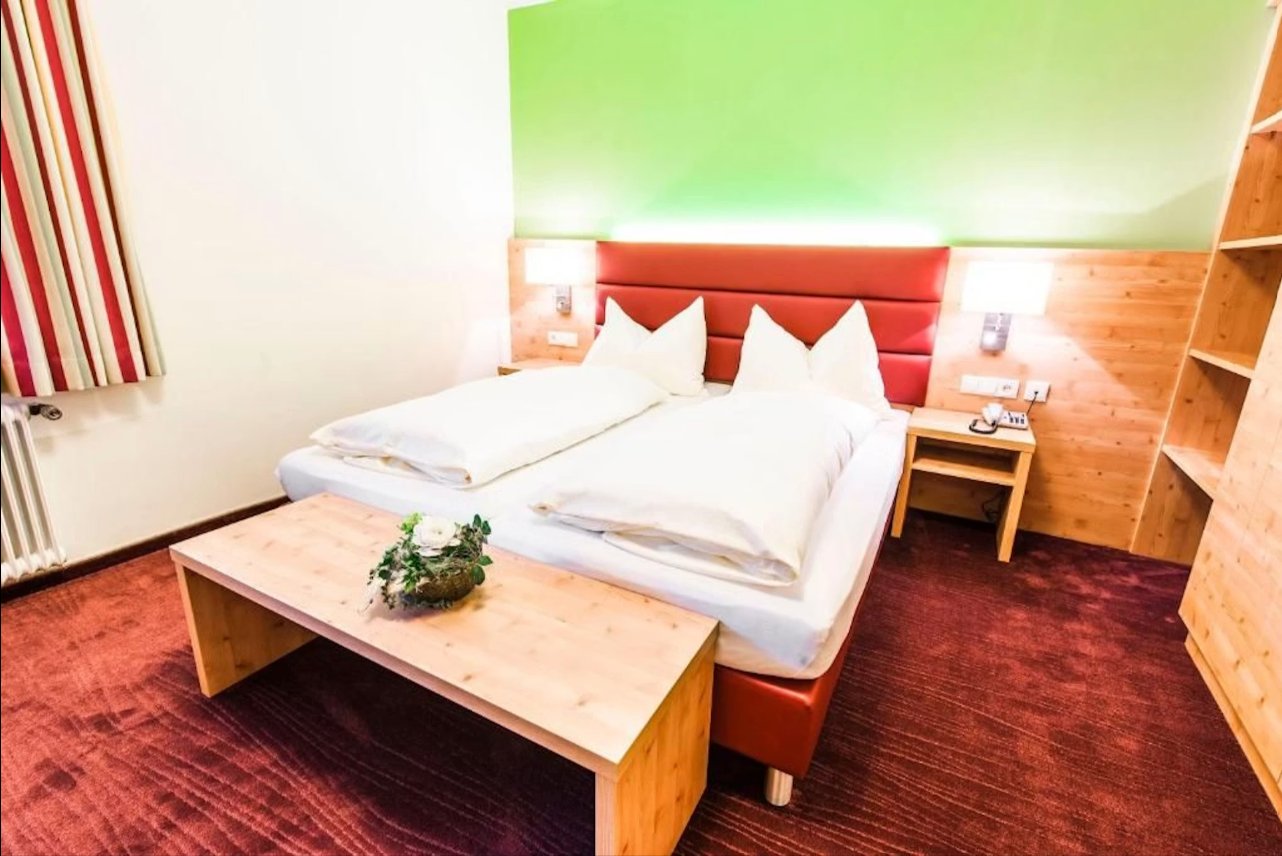 Standard Double Room - halfboard - Hotel Schladmingerhof - Schaldming 