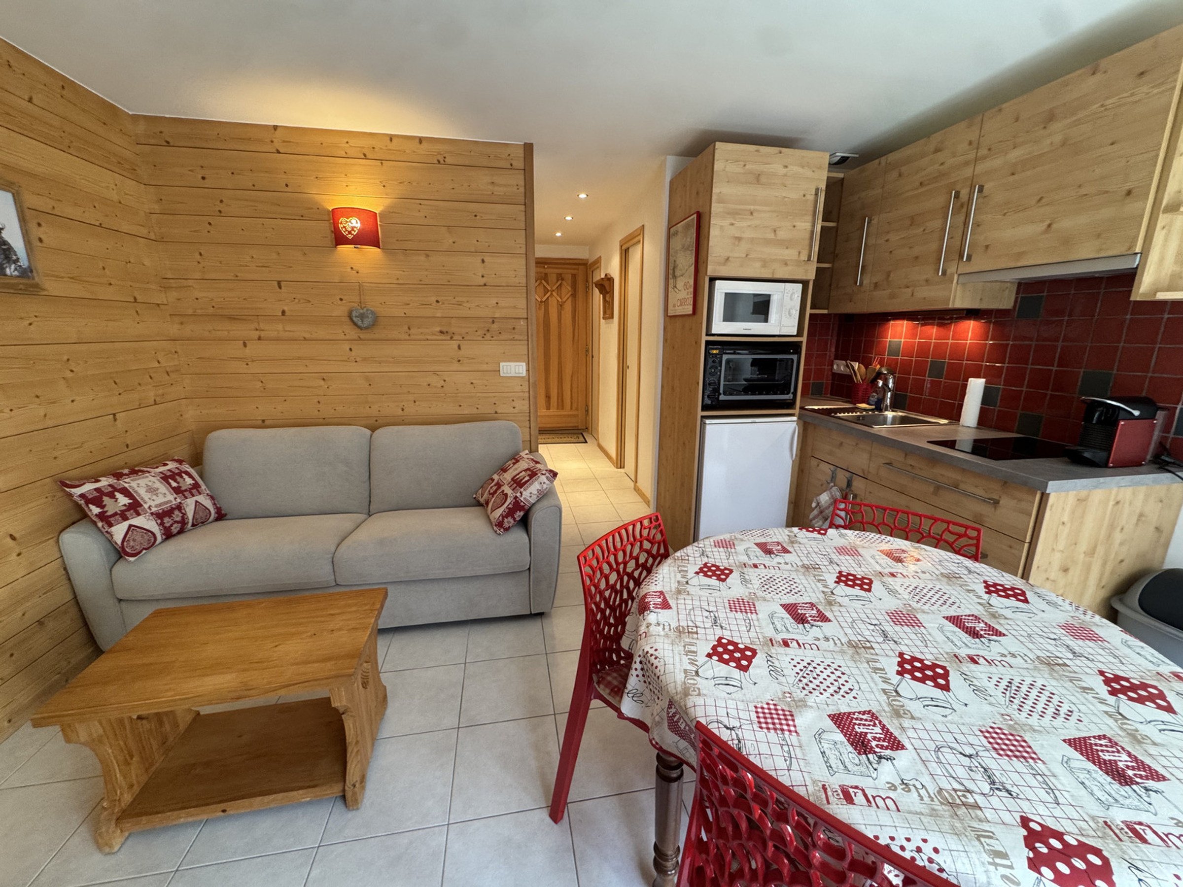 Appartement 2 pièces 4 personnes avec balcon - Appartement 2 pièces 4 personnes avec balcon - Les Carroz d'Araches