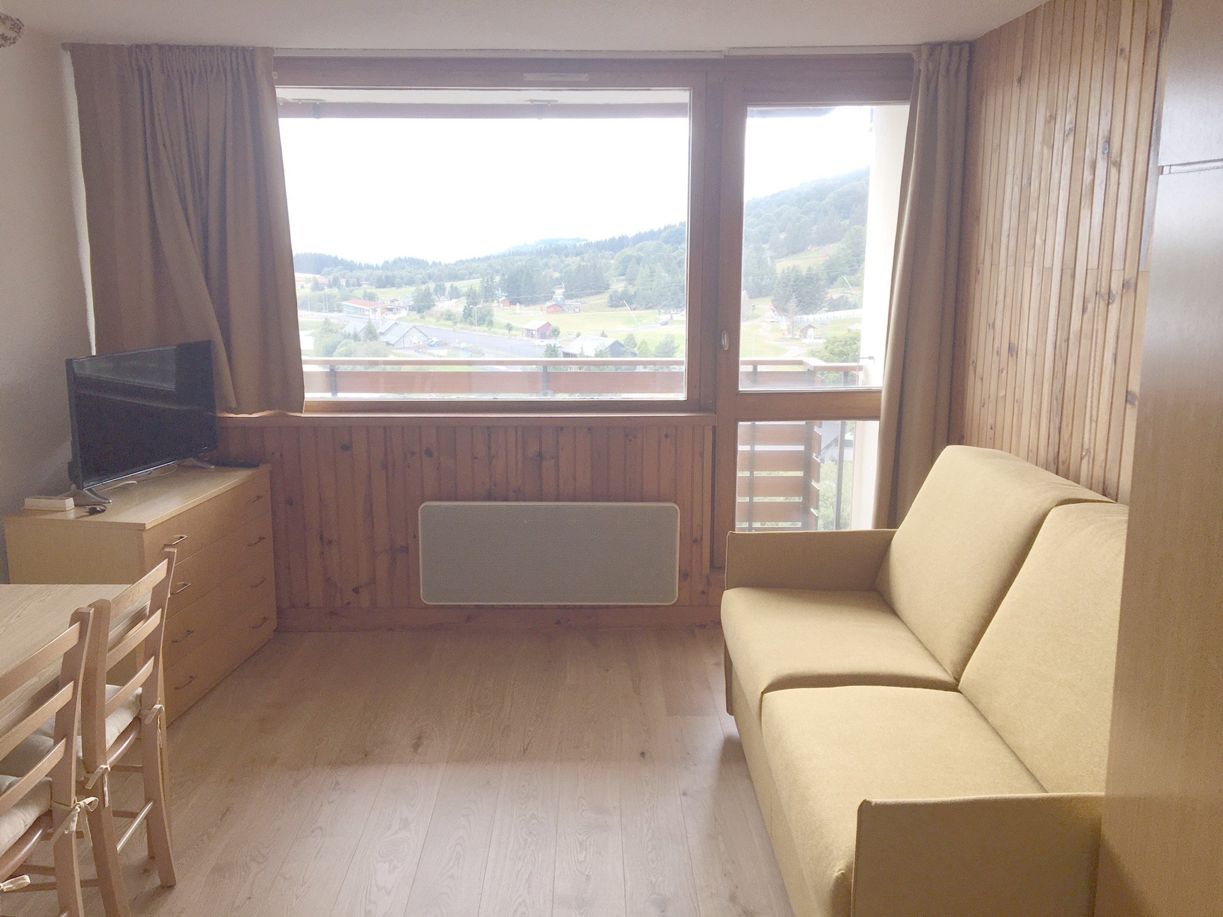 Studio 4 personnes avec balcon - Studio 4 personnes avec balcon - Super-Besse