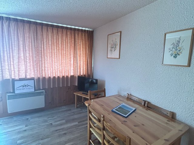 Studio 4 personnes avec balcon - Super-Besse