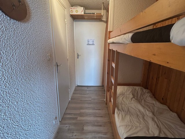 Studio 4 personnes avec balcon - Super-Besse