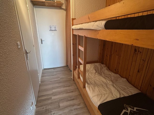 Studio 4 personnes avec balcon - Super-Besse