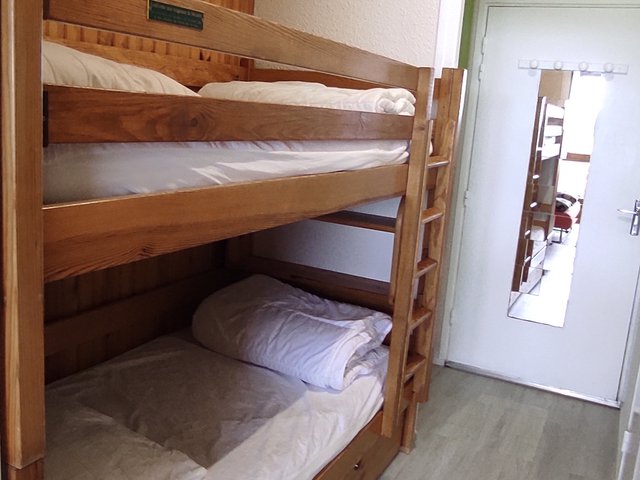 Studio 4 personnes avec balcon - Super-Besse