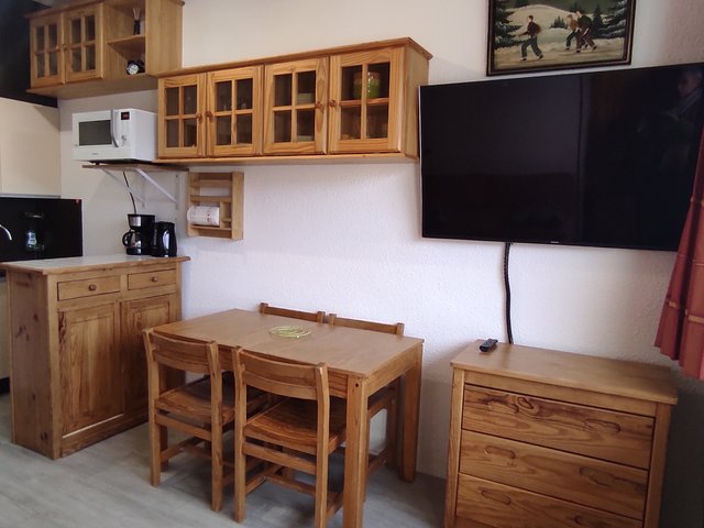 Studio 4 personnes avec balcon - Super-Besse
