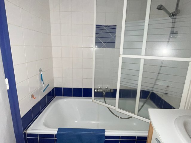 Studio 4 personnes avec balcon - Super-Besse