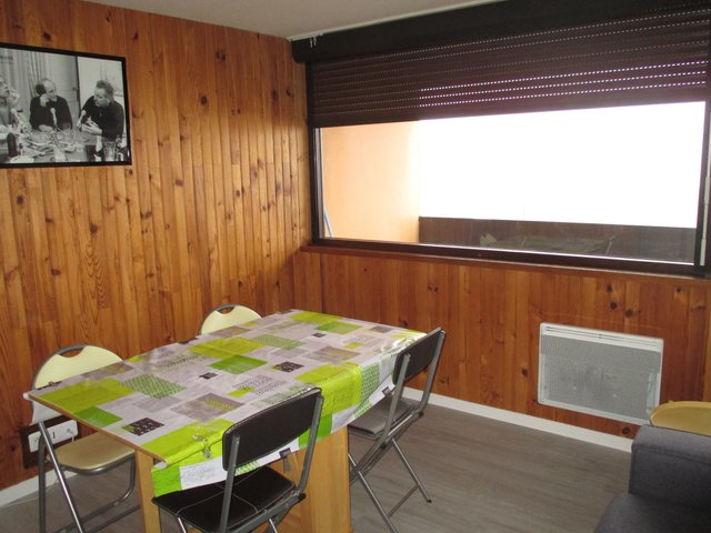Studio 4 personnes avec balcon - Super-Besse