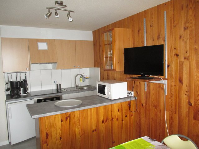 Studio 4 personnes avec balcon - Super-Besse