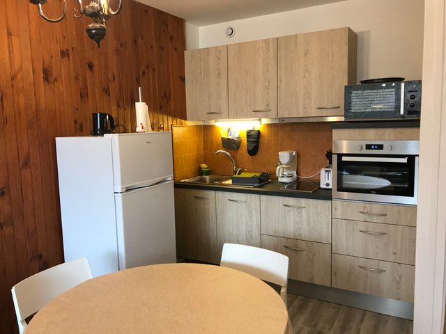 Appartement 3 pièces 6 personnes avec balcon - Super-Besse