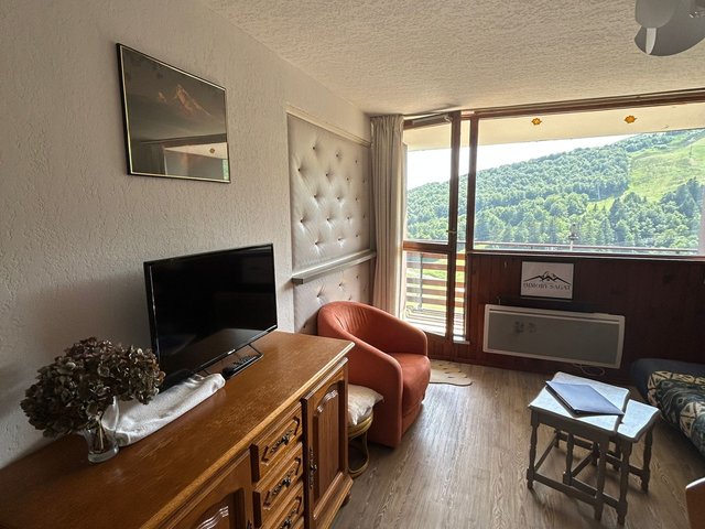 Appartement 3 pièces 8 personnes avec balcon - Super-Besse