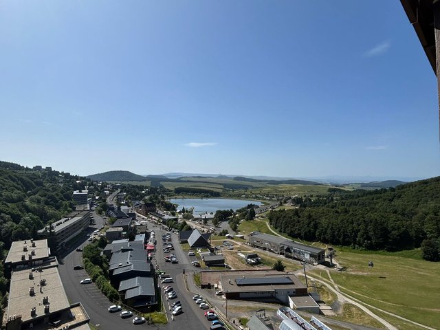 Studio 4 personnes avec balcon - Super-Besse