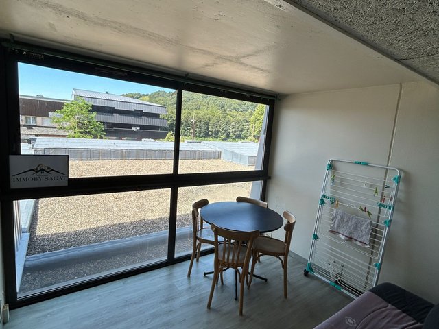 Studio 4 personnes avec terrasse - Super-Besse