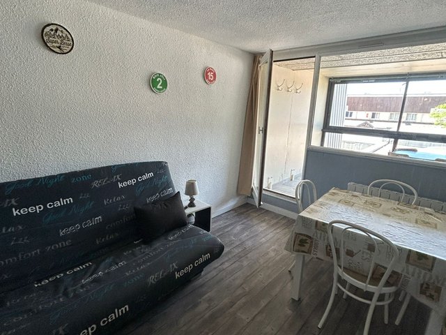Studio 4 personnes avec terrasse - Super-Besse