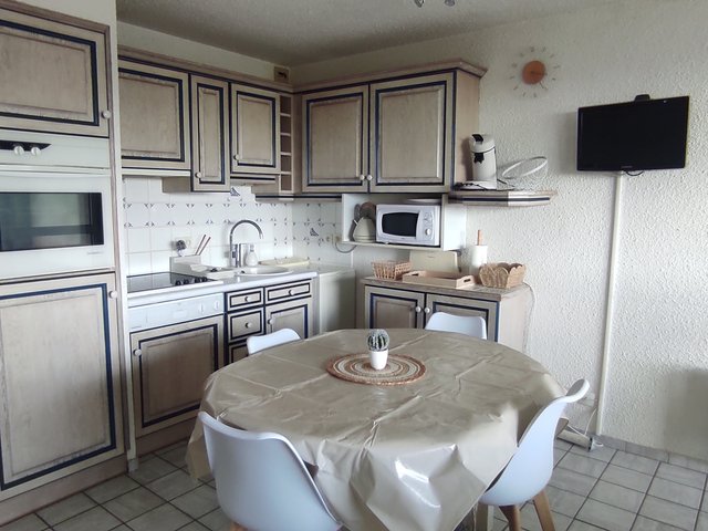 Appartement 3 pièces 6 personnes avec balcon - Super-Besse