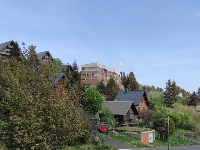 Appartement 3 pièces 6 personnes avec balcon - Super-Besse