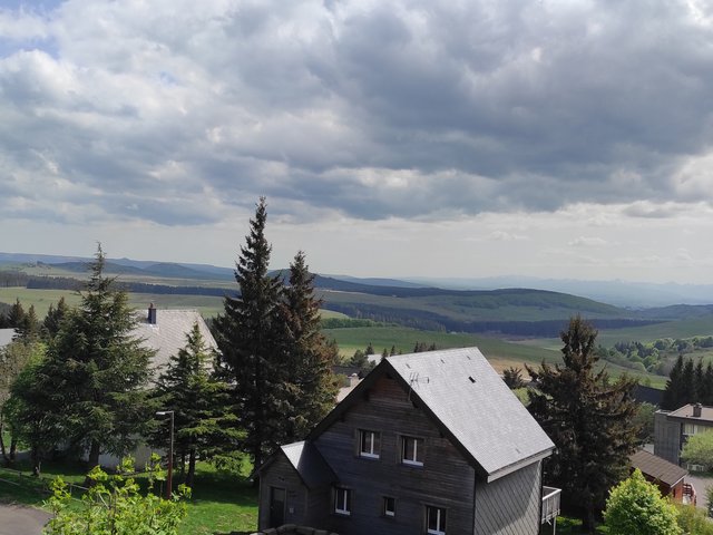 Appartement 3 pièces 6 personnes avec balcon - Super-Besse