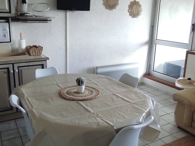 Appartement 3 pièces 6 personnes avec balcon - Super-Besse