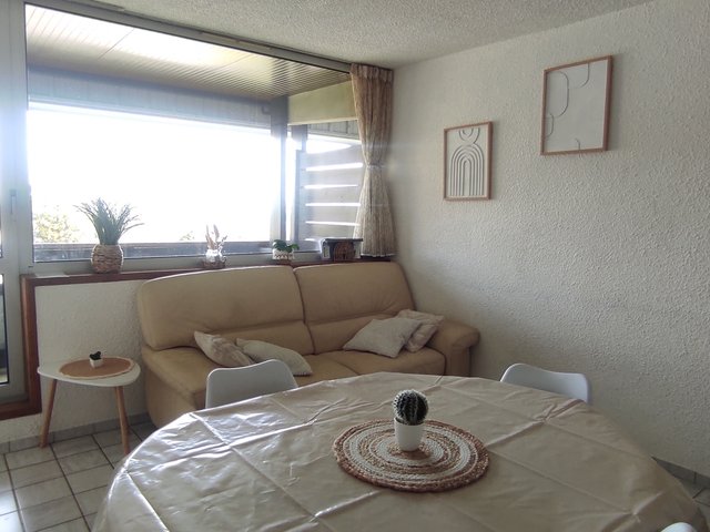 Appartement 3 pièces 6 personnes avec balcon - Super-Besse